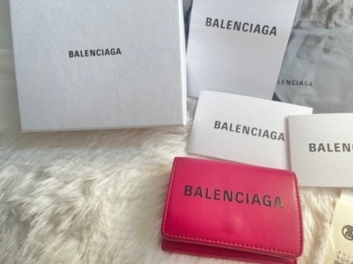 12/20迄お値下げ⭐︎美品♪バレンシアガ　エブリデイ　ミニ財布　コンパクト　付属品あり　高島屋購入品　ピンク