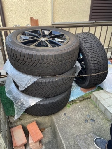 AGA アルミホイール　スタッドレスタイヤ　4本セット　20インチ　ランドローバー　ディスカバリー　ミシュラン　255/55 R20