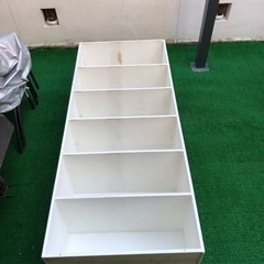 手作りの本棚の画像