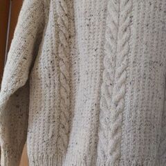 手編みのセーターの画像