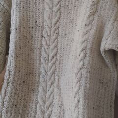 手編みのセーターの画像