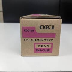 [ST930] 新古品 未使用・純正 OKI トナーカートリッジ マゼンタ TNR-C4JM1 C301dn用 現状販売 神田店舗の画像