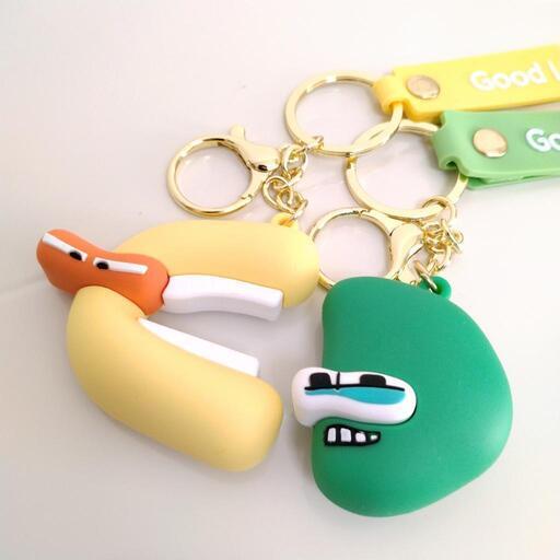 Amazon.co.jp: 3PCS アルファベットロア キーホルダー