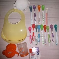 離乳食スプーン　マグ　お食事スタイ　全て（画像）