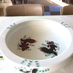 陶器の金魚鉢