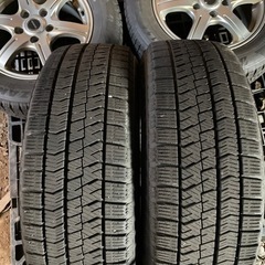 ノア　ヴォクシー　エスクァイア　等　スタッドレス　VRX2 195/65r15の画像