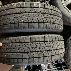 ノア　ヴォクシー　エスクァイア　等　スタッドレス　VRX2 195/65r15の画像