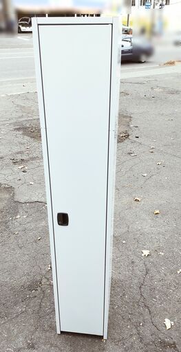 セール中につき、通常特価8,778円より20％引きの7,022円!　エムテックス 鍵付き ジョイントスチールロッカー 1人用 幅30cm 奥行き51.5cm 高さ165cm 更衣室
