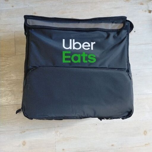 UberEATS配達用バッグ