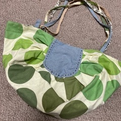 ショルダーバッグの画像