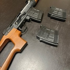 👌入手困難‼️18歳以下不可です‼️最終価格😁Bison ドラグノフ(エアコッキングガン)😁‼️美品‼️マガジン×2個付き😁の画像