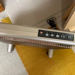 サンルミエ　エクセラ750 省エネ遠赤外線パネルヒーターの画像