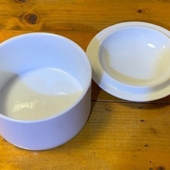 蓋つき容器 陶器の画像