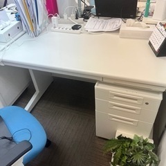 家具　オフィス用家具　机