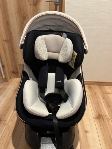 （取引中）クルムーヴスマート　JL590 ISOFIX