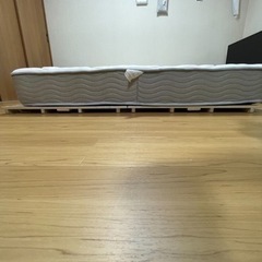 ダブルマットレスの画像