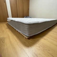 ダブルマットレスの画像