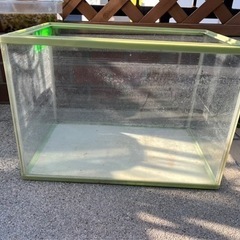 水槽加工の画像