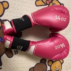 ボクシンググローブ