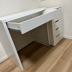IKEA ミッケ　ドレッサー　ホワイト　デスクの画像