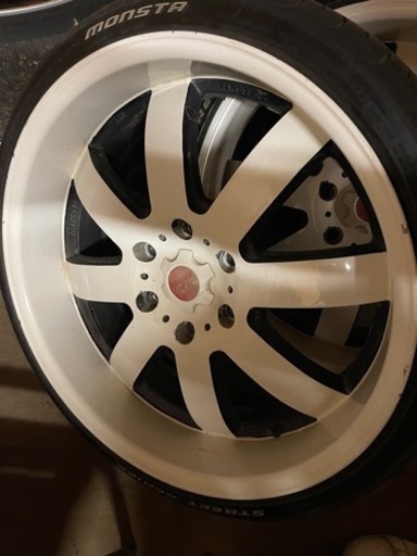 ハイエース　200系　中古　ファブレス20インチホイール