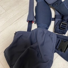 新品未使用　アップリカ抱っこ紐コアラウルトラメッシュの画像