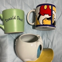 ディズニーのカップ　3個セットで