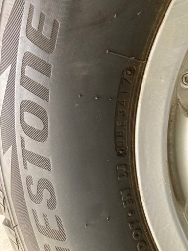 【週末限定大特価】スタッドレスタイヤ　265/70/R16  プラド等に！