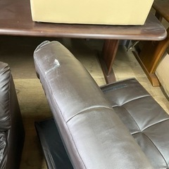 肘クッション付き　合成皮革　ソファーベッド　ダークブラウン色　中古品の画像