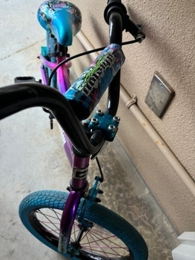 男の子小学生自転車