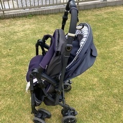 ベビーカー　コンビの画像