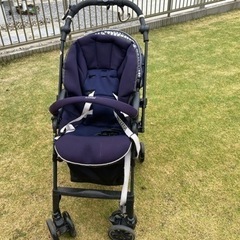 ベビーカー　コンビの画像