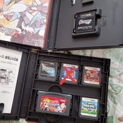 ゲームソフトDS4つ、ゲームボーイアドバンス1つ