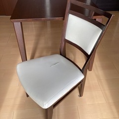 お譲り先決まりました､ダイニングテーブル､椅子の画像