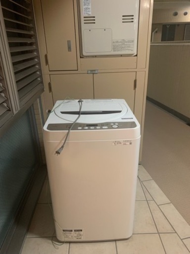 Sharp 洗濯機　6kg 2020製　2-3年使用