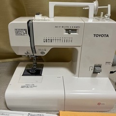 値下げしました！電動ミシン TOYOTA ミシンの画像
