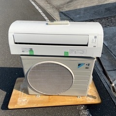 【値下げ！！】DAIKIN 6畳用　2.2kwエアコン　ATE2...