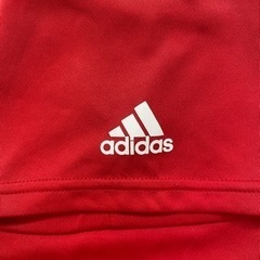 adidas Tシャツの画像
