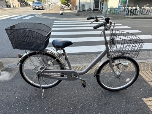 中古 22インチ 前後カゴ付き 全カバー ハブダイナモ サドルきれい