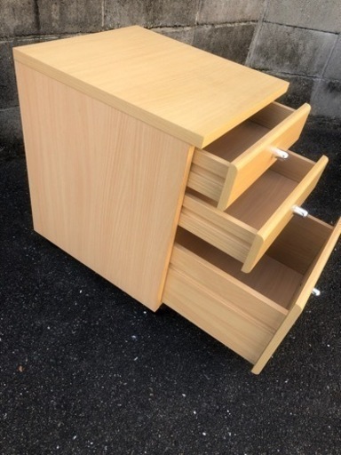 木製 キャビネット ３段引き出し キャスター付き  横幅37cm ×高さ51cm ×奥行42cm 木製 キャビネット 3段引き出し キャスター付き 横幅37cm ×高さ51cm