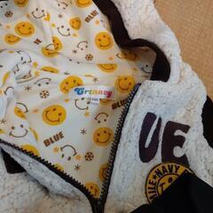 パーカー　ジャケット　ベスト　100 110

の画像