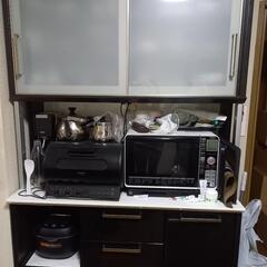 食器棚　の画像