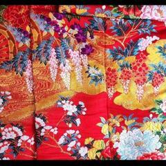 豪華な刺繍　色打掛　婚礼　花嫁　ブライダルの画像