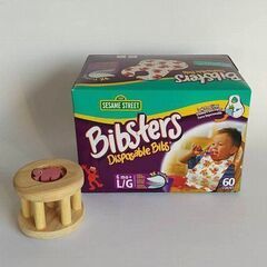 使い捨てスタイ　よだれかけ　ビブスター未開封　木のおもちゃ