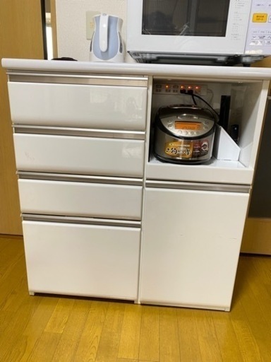 食器棚