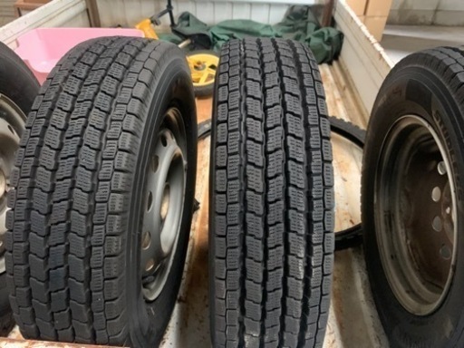 スタットレスタイヤ　ヨコハマ4本セット