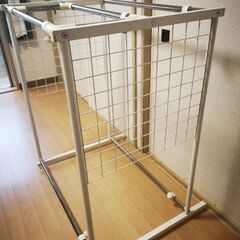 スチールラックの画像