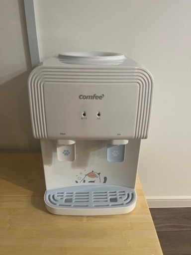 コンフィー(COMFEE') ウォーターサーバー ねこ ペットボトル式 卓上 家庭用 冷水 常温水 コンパクト 2Lペットボトル利用でき キャップ付き 小型 軽量 転倒防止 ねこシリーズ ホワイト