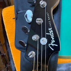 Fender フェンダー エレキベース AERODYN黒の画像