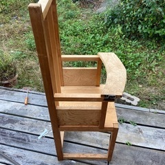 ハンドメイド子供用椅子の画像